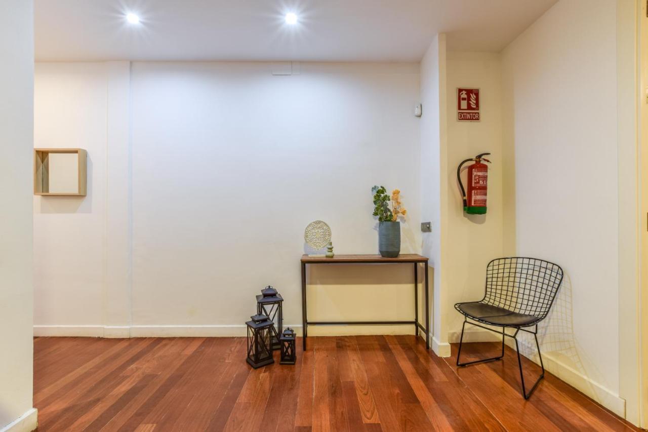 Ferienwohnung Fuencarral V Madrid Exterior foto